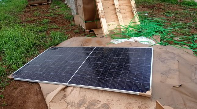 Bandidos rendem vigilante e roubam vários módulos solar fotovoltaico de fazenda em Patos de Minas