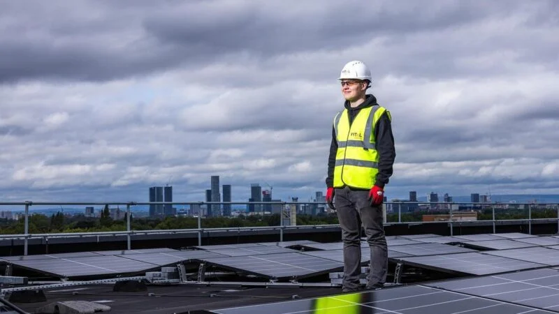 Brasil lidera buscas por energia solar residencial nas Américas, segundo levantamento Bulbe Energia